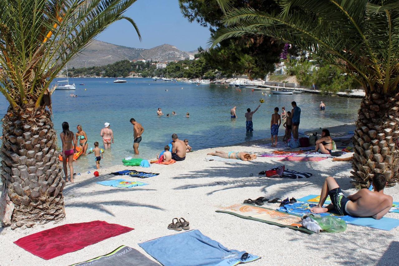 Apartments By The Sea Trogir - 15011 외부 사진