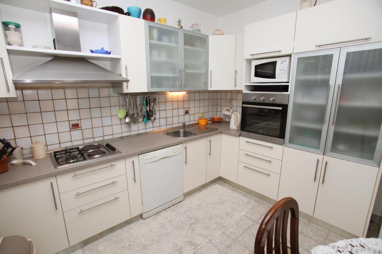 Apartments By The Sea Trogir - 15011 외부 사진
