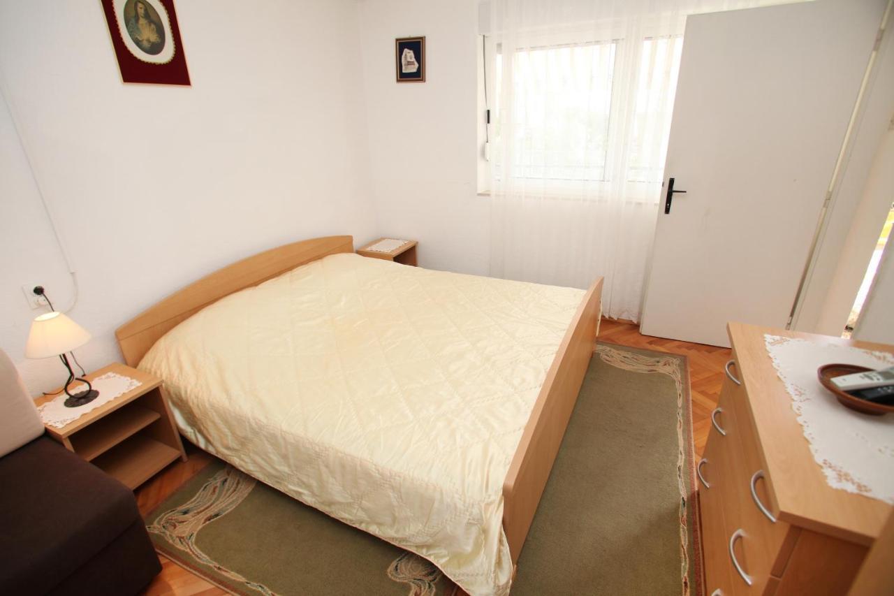 Apartments By The Sea Trogir - 15011 외부 사진
